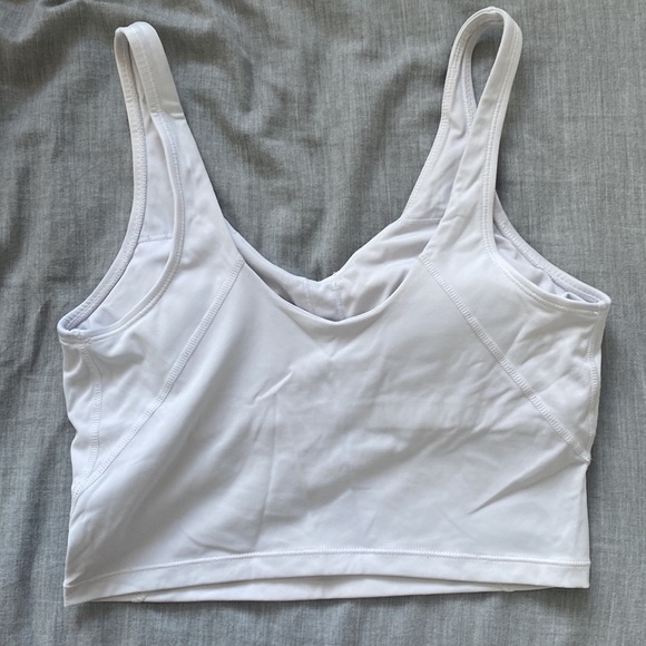 white cropped workout tank top - Picture 3 of 3